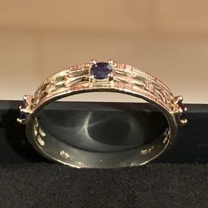 Sapphire ring in 14K gold. Size 7